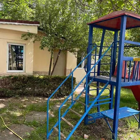 Danita & Diva Restaurant Bbq&pool Bar *