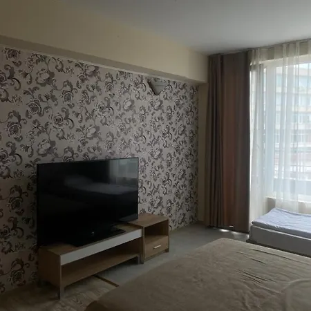 アパート Danita & Diva Restaurant Bbq&pool Bar *