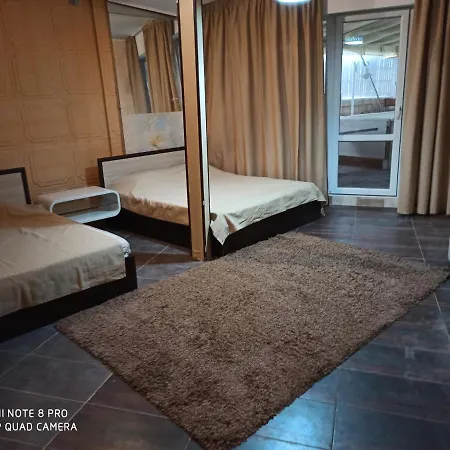 Danita & Diva Restaurant Bbq&pool Bar ヴァルナ