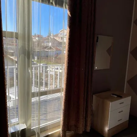 Danita & Diva Restaurant Bbq&pool Bar * ヴァルナ